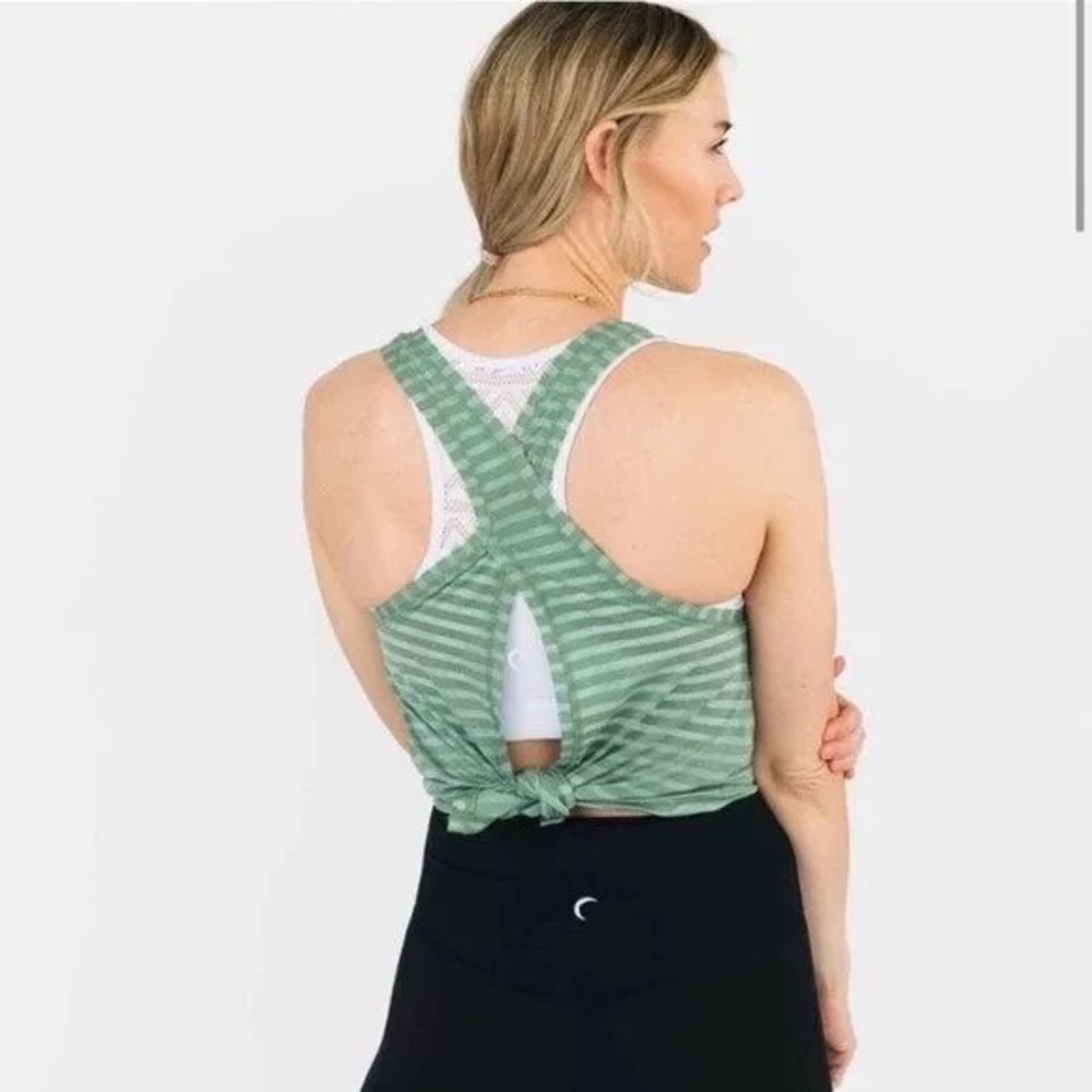 ZYIA Active Forest Nimbus Split Back Green Stripe Athletic Tank Top xs